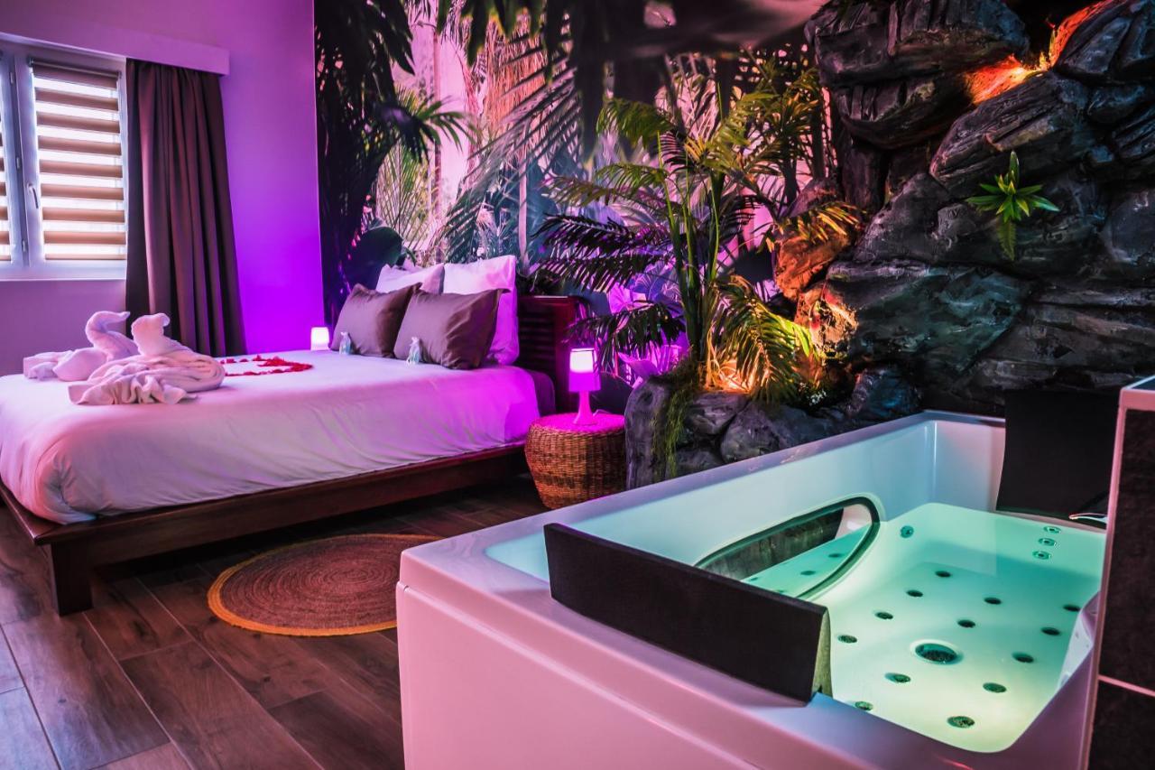 SECRET SUITE Jungle - Jacuzzi privatif - Gare RER C - Proche Paris Brétigny-sur-Orge Esterno foto